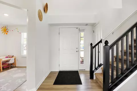 Entry Way - 8290 Bearberry Ln, Pendleton, IN 46064 photo 1 of 4