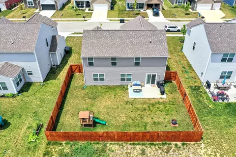 View/Area - 8290 Bearberry Ln, Pendleton, IN 46064 photo 1 of 5
