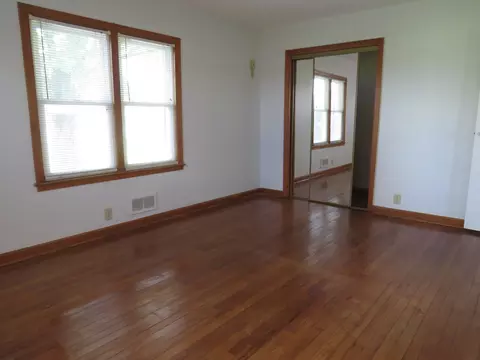 Bedroom - 7970 E State Road 252, Edinburgh, IN 46124 photo 2 of 3