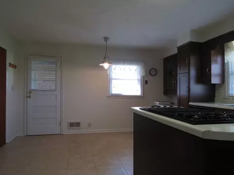 Kitchen - 7970 E State Road 252, Edinburgh, IN 46124 photo 2 of 9