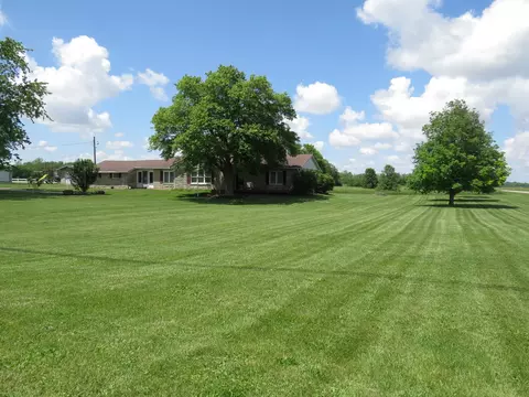 Exterior - 7970 E State Road 252, Edinburgh, IN 46124 photo 4 of 11
