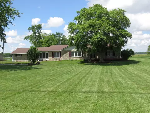 Exterior - 7970 E State Road 252, Edinburgh, IN 46124 photo 3 of 11