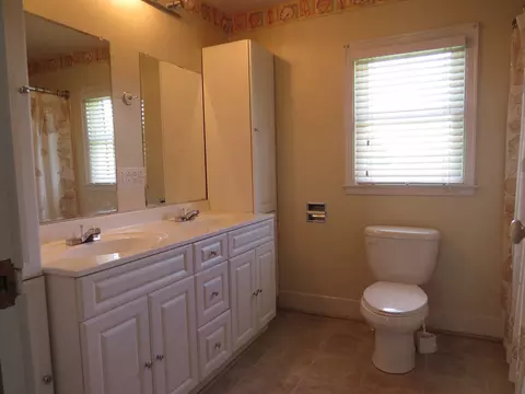 Bath - 7970 E State Road 252, Edinburgh, IN 46124 photo 2 of 5