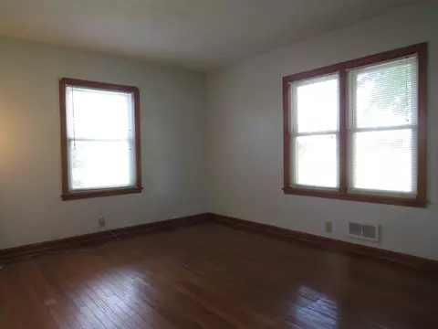 Living - 7970 E State Road 252, Edinburgh, IN 46124 photo 7 of 7