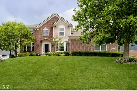 6522 Iroquois Ln, Carmel, IN 46033