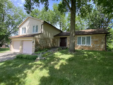 5312 Comet Dr, Greenwood, IN 46143