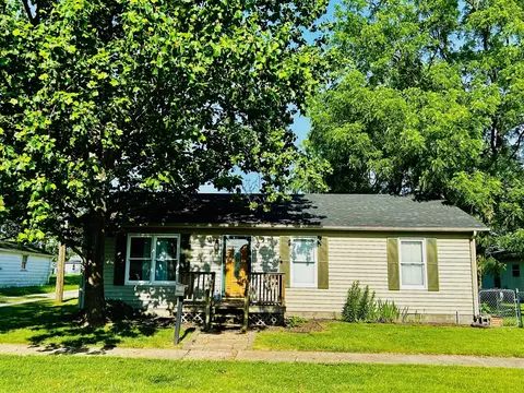 916 Oak St, Lebanon, IN 46052