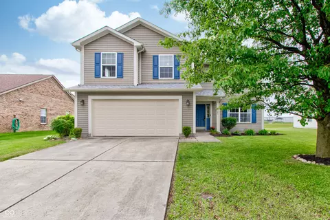 2703 Winding Creek Ln, Greenfield, IN 46140
