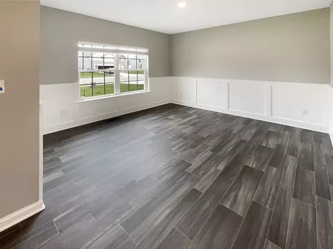 Living - 8273 Bearberry Ln, Pendleton, IN 46064 photo 2 of 4