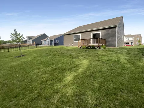 Exterior - 8273 Bearberry Ln, Pendleton, IN 46064 photo 4 of 4