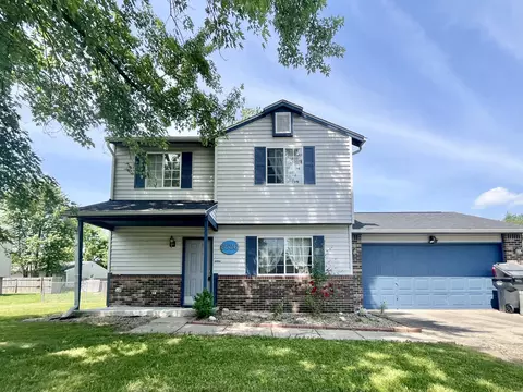 8526 Buckingham Dr, Columbus, IN 47201