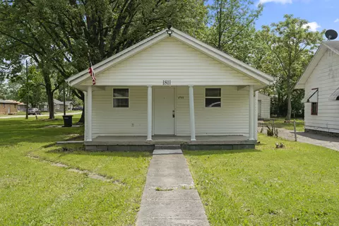 1811 E Hines St, Muncie, IN 47303