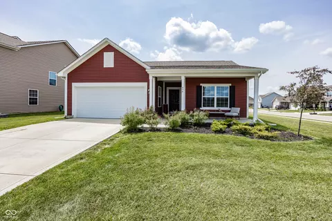 494 Tracewood Bnd, Greenfield, IN 46140