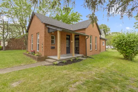 153 S 6th St, Noblesville, IN 46060