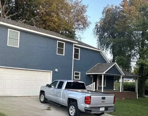 127 S Franklin St, Ladoga, IN 47954