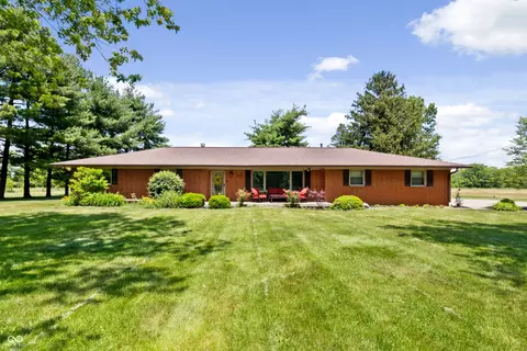 1768 W 900 N, Fortville, IN 46040