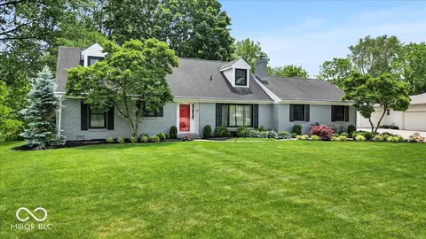 675 Terrace Dr, Zionsville, IN 46077