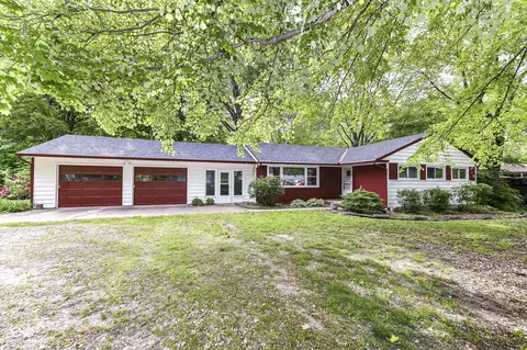 832 S Pendleton Ave, Pendleton, IN 46064