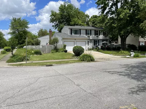 10304 Woodhaven Cir, Indianapolis, IN 46229