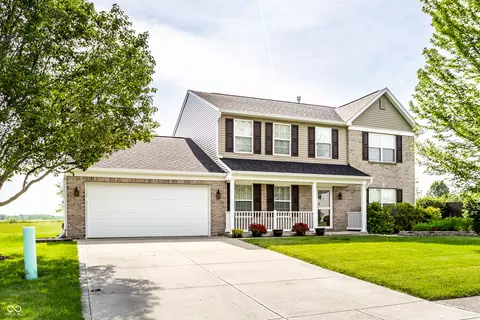 2199 S Moeller Cir, New Palestine, IN 46163