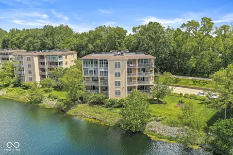 6740 Spirit Lake Dr #102, Indianapolis, IN 46220