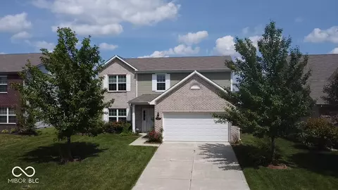 1827 Silverton Dr, Avon, IN 46123