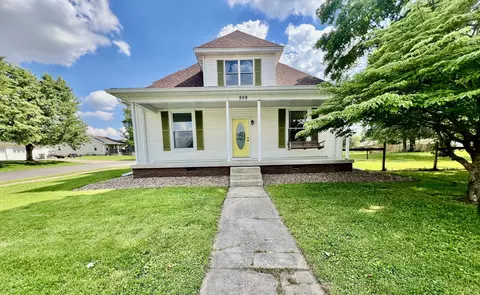 959 Washington St, Hope, IN 47246