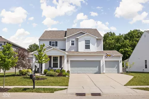 6844 Fallen Leaf Dr, Whitestown, IN 46075