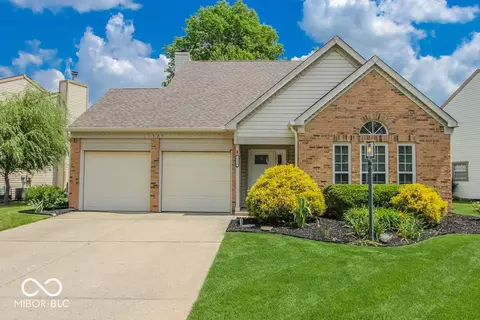 11527 Charleston Pkwy, Fishers, IN 46038