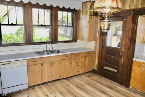 302 E 4th St, Sheridan, IN 46069 photo 9