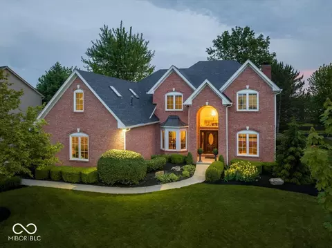 11005 Fairwoods Dr, Fishers, IN 46037