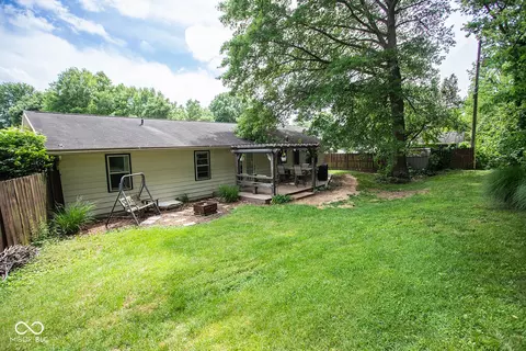 Exterior - 1639 E Cherry Ln, Bloomington, IN 47401 photo 4 of 10