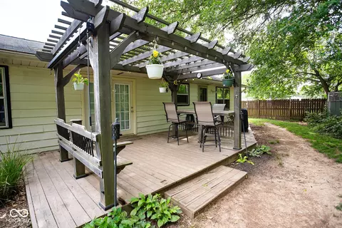 Exterior - 1639 E Cherry Ln, Bloomington, IN 47401 photo 5 of 10