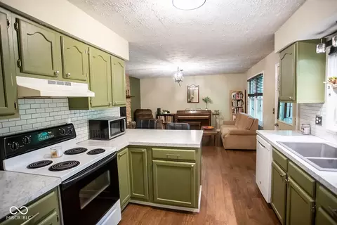 Kitchen - 1639 E Cherry Ln, Bloomington, IN 47401 photo 2 of 3