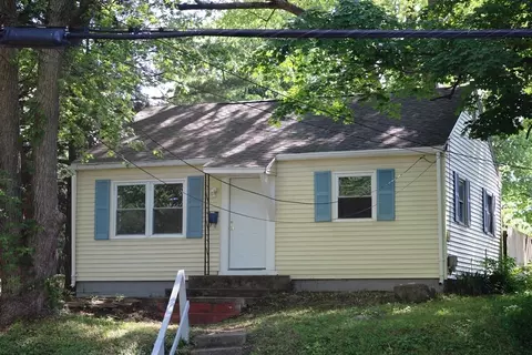 814 Danville Ave, Crawfordsville, IN 47933