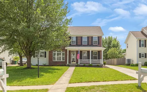 49 Carriage Lake Dr, Brownsburg, IN 46112