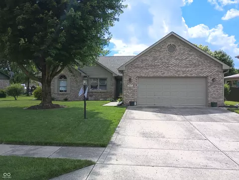 7820 Santolina Dr, Indianapolis, IN 46237