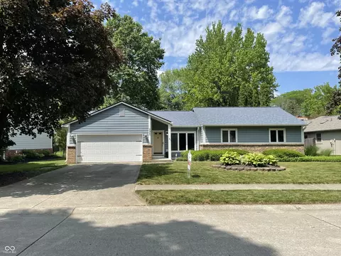 9920 Scotch Pine Ln, Indianapolis, IN 46256