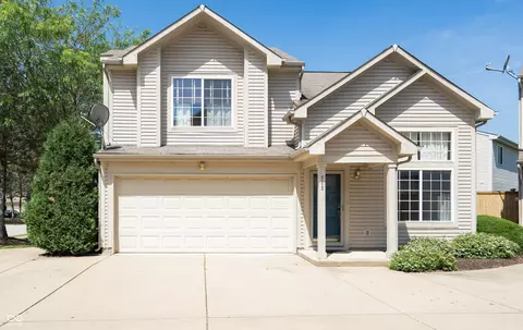 548 Scotch Pine Dr, Greenwood, IN 46143