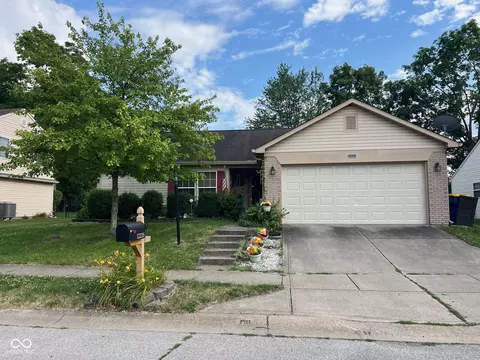 12235 Bearsdale Dr, Indianapolis, IN 46235
