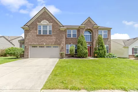 6675 Quintara Dr, Indianapolis, IN 46260