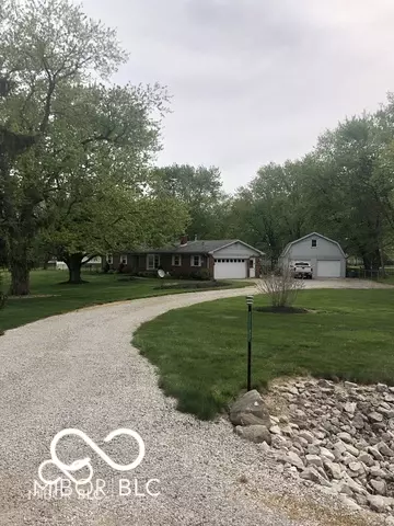 7215 N County Road 800 E, Brownsburg, IN 46112
