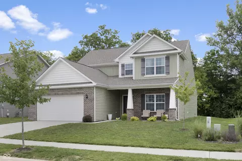1894 Glenmoor Ct, Columbus, IN 47201