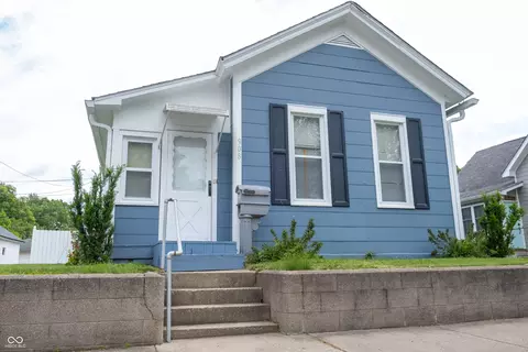 908 S 9th St, Noblesville, IN 46060