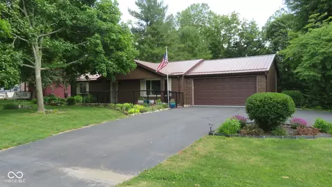 1251 Lake Vista Dr, Crawfordsville, IN 47933