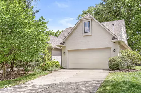 866 Enclave Cir, Carmel, IN 46032