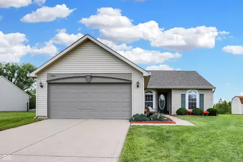 1060 Canary Creek Dr, Franklin, IN 46131