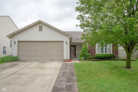 9788 Gibbon Ln, Avon, IN 46123