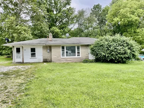 358 W Robert Weist Ave, Cloverdale, IN 46120