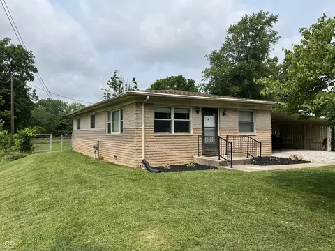 690 S County Road 125 W, Greencastle, IN 46135